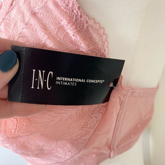 NWT INC lace halter back bralettes in pink - Picture 3 of 6